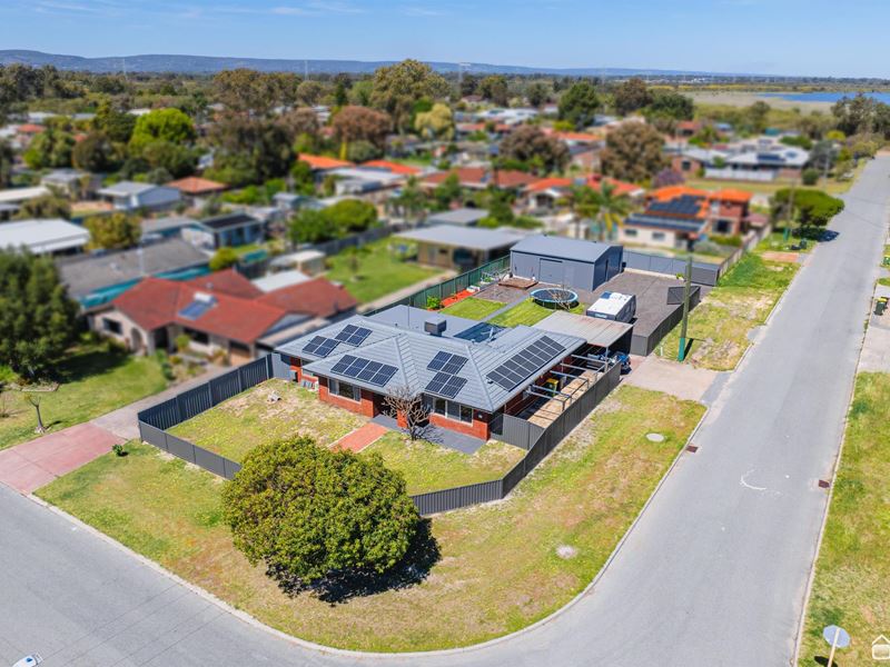 33 Lofties Street, Forrestdale