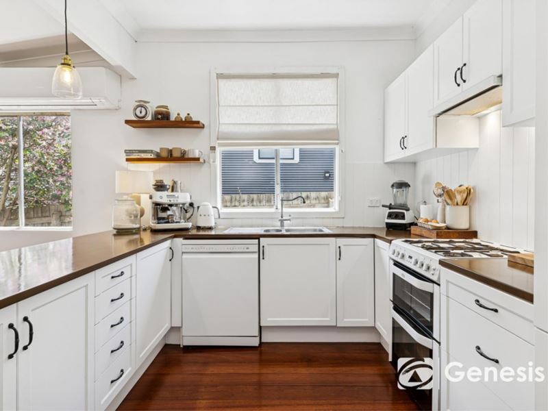 28 Stuart Street, Greenmount WA 6056