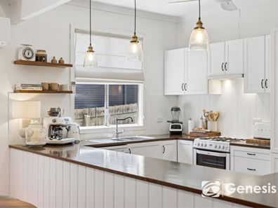 28 Stuart Street, Greenmount WA 6056