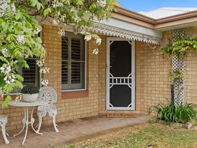 102 Miltona Drive, Secret Harbour WA 6173