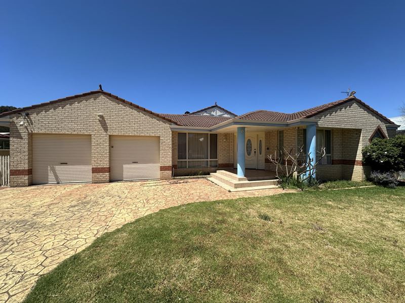 21 Annie Street, Katanning WA 6317