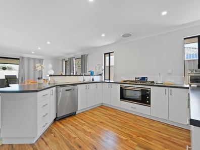9 Wallaby Parade, Baldivis WA 6171
