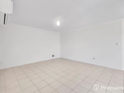 6/14 Godwit Street, Queens Park WA 6107