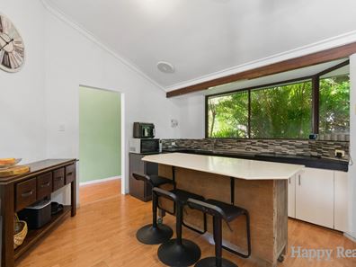 13 Regal Drive, Thornlie WA 6108