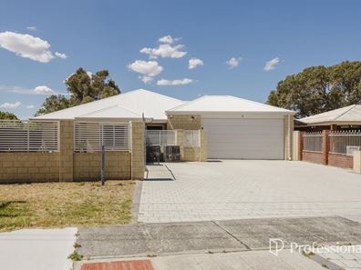 11 Sovereign Drive, Two Rocks WA 6037