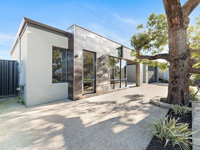 8 Seaplane Road, Bushmead WA 6055