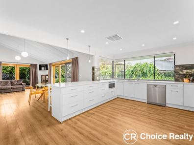 39 Harrington Crescent, Leeming WA 6149