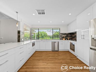 39 Harrington Crescent, Leeming WA 6149