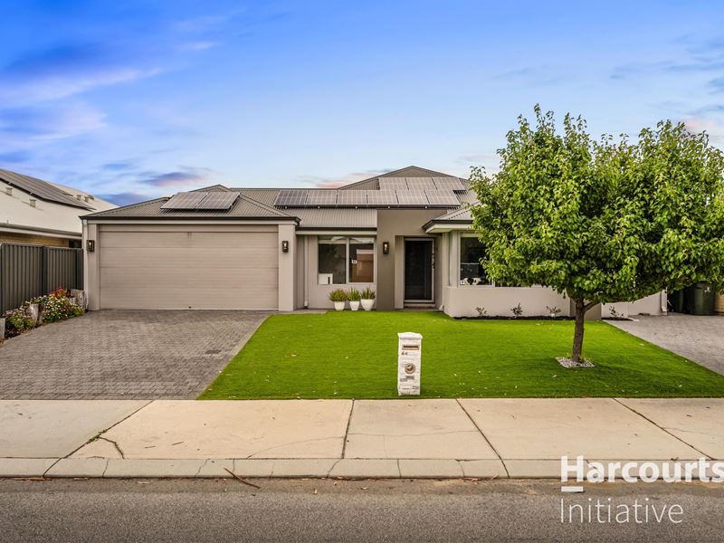 44 Windermere Boulevard, Aveley