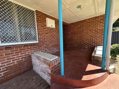 5 Charles Street, Katanning WA 6317