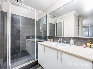 65 Reflection Boulevard, Jindalee WA 6036