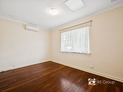 6 Strathearn Road, Forrestfield WA 6058