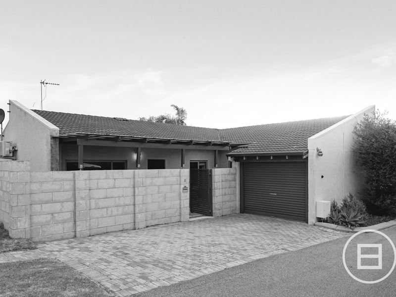 8/11 Hinderwell Street, Scarborough WA 6019