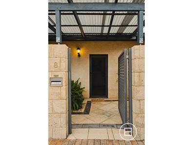 8/11 Hinderwell Street, Scarborough WA 6019