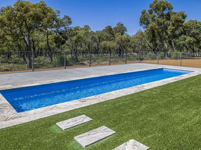 131 Chardonnay Drive, Lower Chittering WA 6084