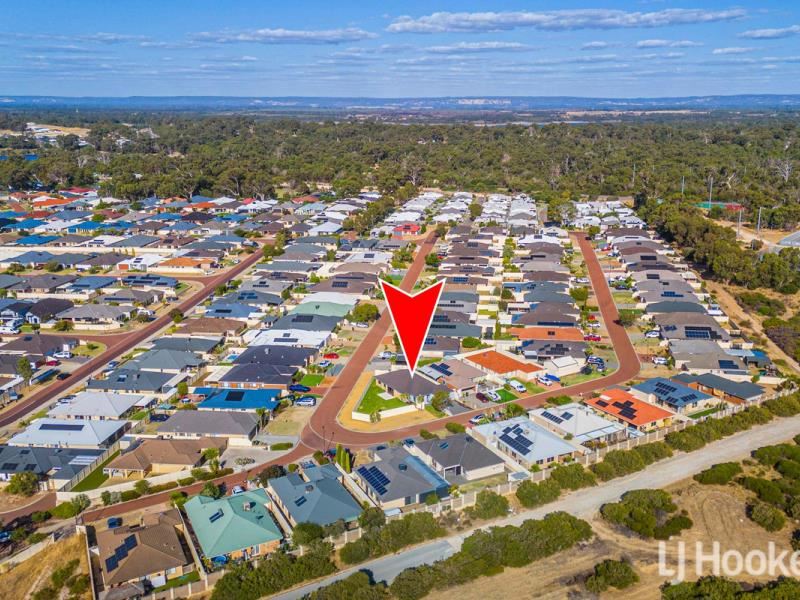 25 Highcliffe Circle, Lakelands
