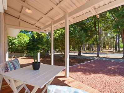 23 Mclarty Street, Dwellingup WA 6213