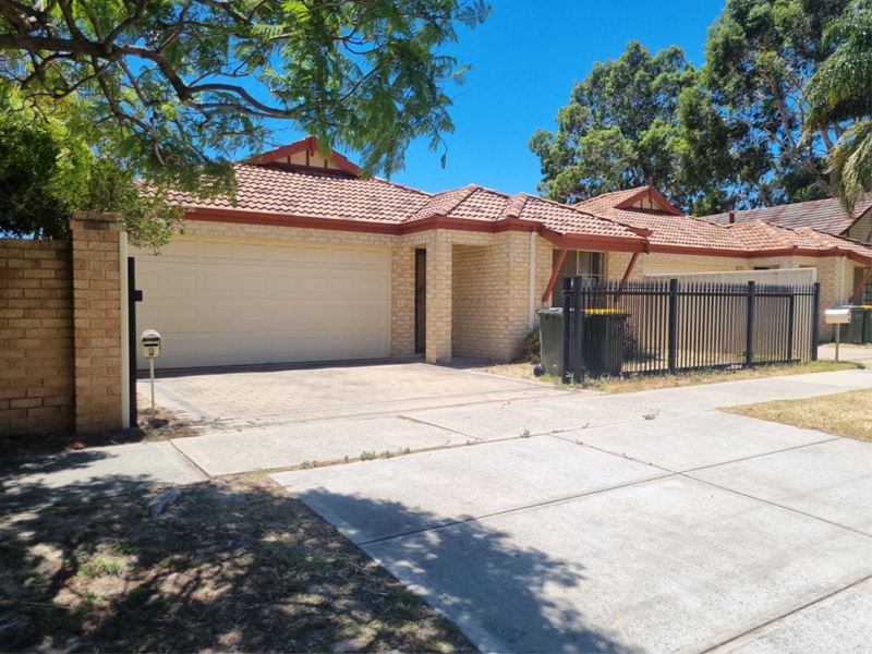 8 Charles Street, Midland