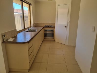 8 Charles Street, Midland WA 6056