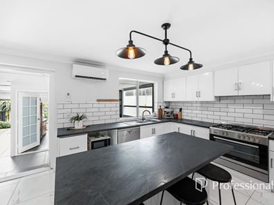4 Lennard Street, Eaton WA 6232