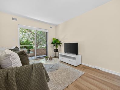 2/143 Edinboro Street, Joondanna WA 6060