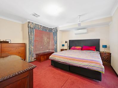 45 Pioneer Drive, Thornlie WA 6108