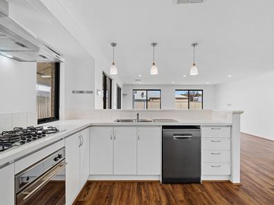 14 Britawast Road, Madora Bay WA 6210