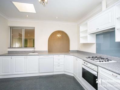63A Buckingham Road, Swan View WA 6056