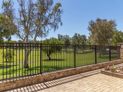 8 Verin Lane, Port Kennedy WA 6172