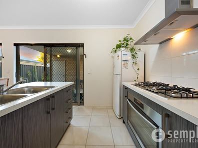 50 Thornbill Crescent, Coodanup WA 6210