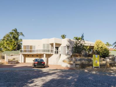 289 Summerlakes Parade, Ballajura WA 6066