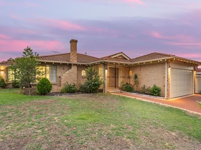 35 Hatherley Parade, Winthrop WA 6150