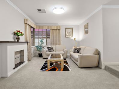 35 Hatherley Parade, Winthrop WA 6150