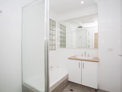 12 Connell Way, Girrawheen WA 6064