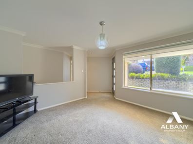 21 Ardeana Crescent, Yakamia WA 6330