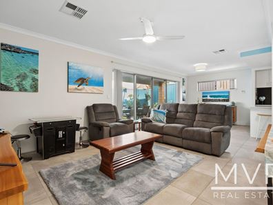 9A Bellairs Road, Kardinya WA 6163
