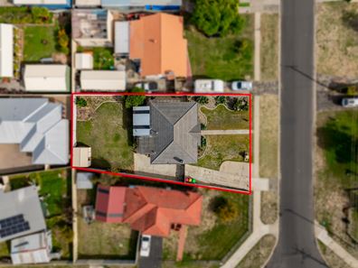 13 Dyinda Street, Carey Park WA 6230