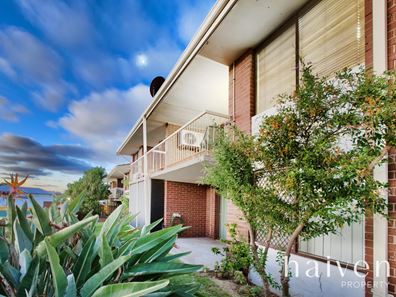 16/61 Stanley Street, Scarborough WA 6019