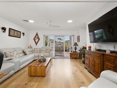 26 Clubhouse Lane, Gnangara WA 6077