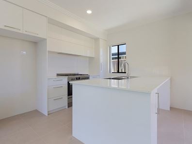 11 Tanaga Way, Haynes WA 6112