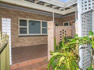 2/118a Broadway, Crawley WA 6009
