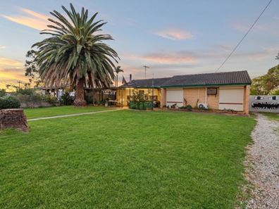 5 Felicia Drive, Pinjarra WA 6208