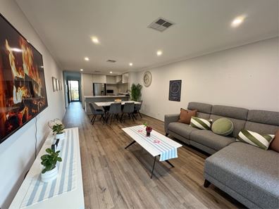 7 Moscow Retreat, Hocking WA 6065