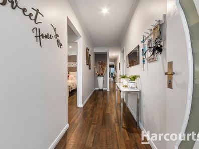 14 Lustre Road, Eglinton WA 6034