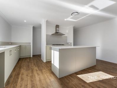 6 Poseidon Way, Glenfield WA 6532