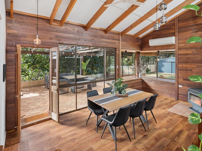6 Dean Street, Mount Helena WA 6082