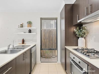 8/3 Spring Avenue, Midland WA 6056