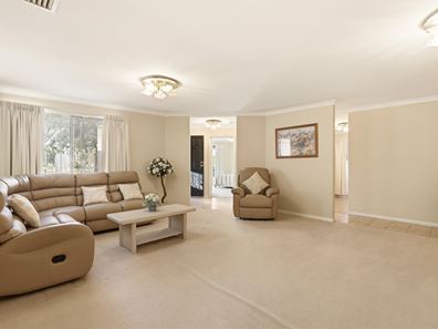 23 St Raphael  Crescent, Port Kennedy WA 6172