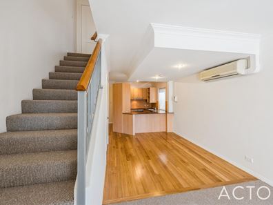 14/2 Agnew Way, Subiaco WA 6008