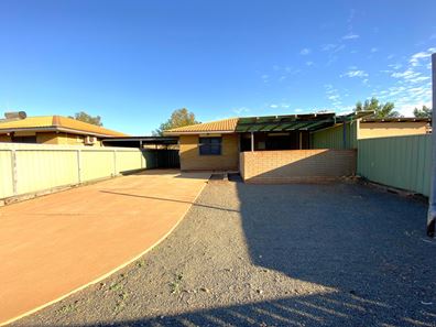 8B Yarrunga Crescent, South Hedland WA 6722